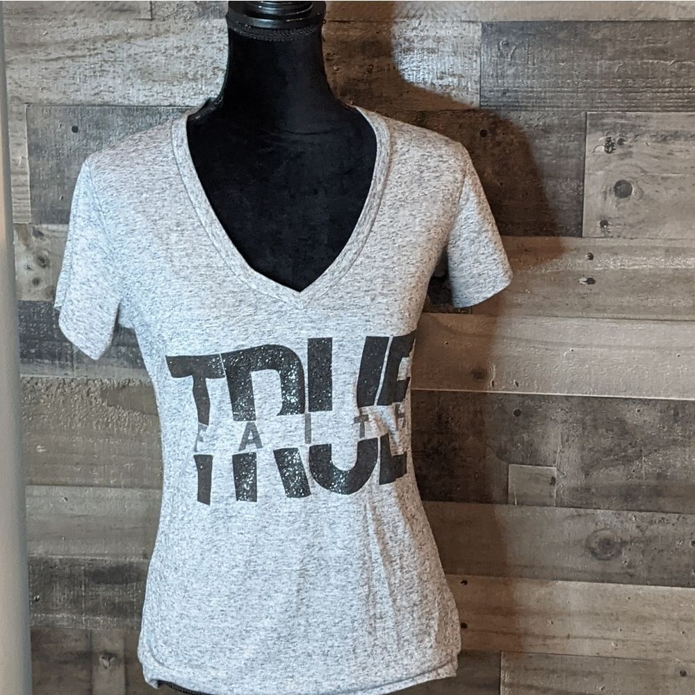 Hybrid Apparel Vneck Tshirt L